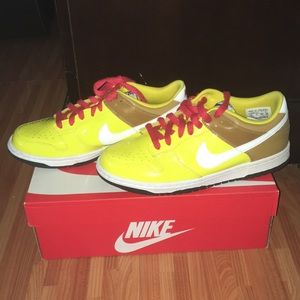 Nike sponge bob dunks
